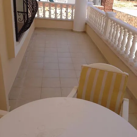 Lynton Villa